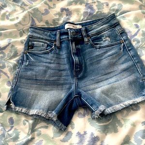 KanCan shorts size Small. Never worn.